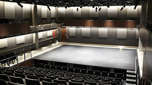 Pershing Square Signature Center Romulus Linney Courtyard Theater Show Tickets